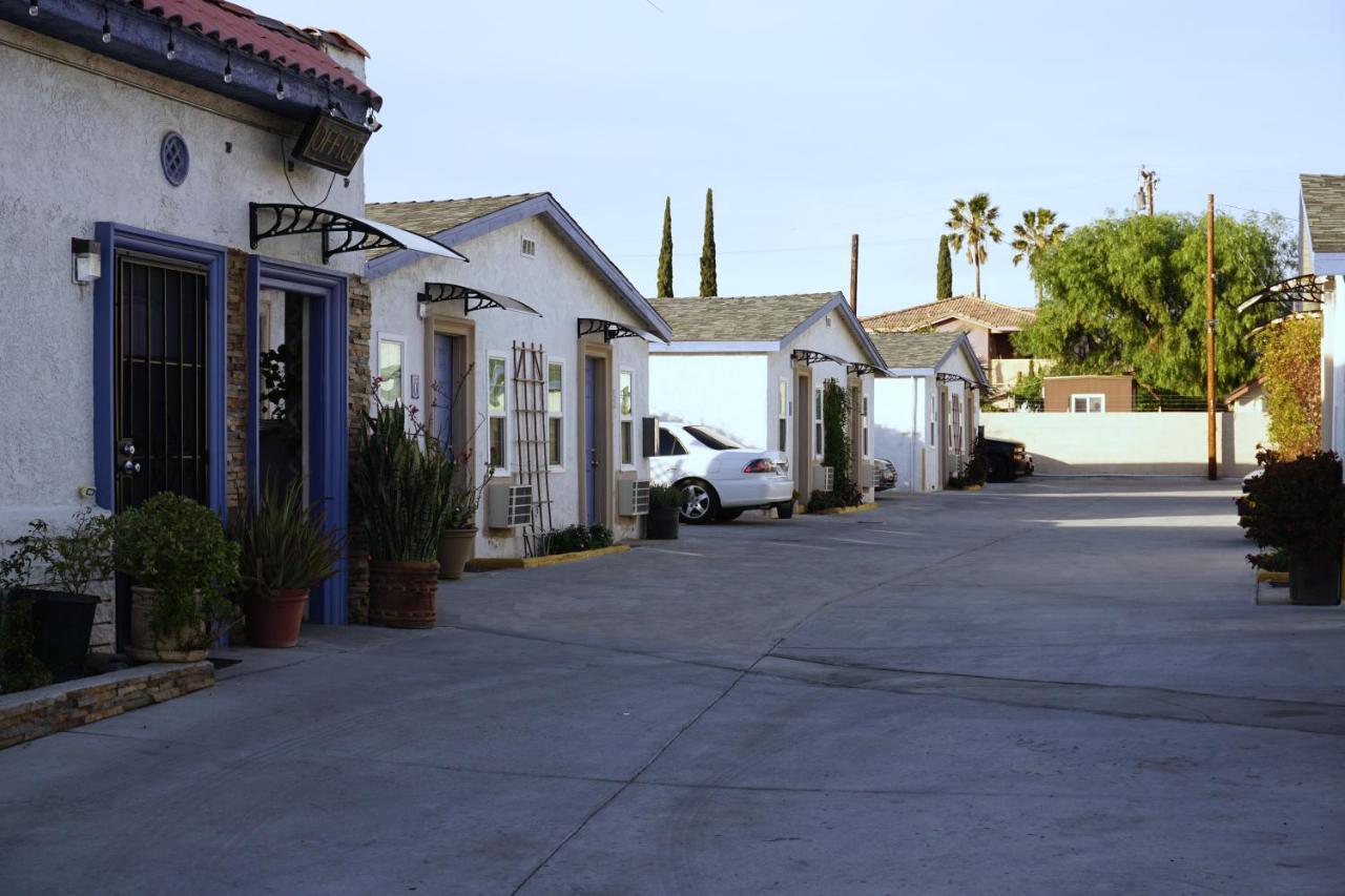 Route 66 Motel - Rialto Exterior photo